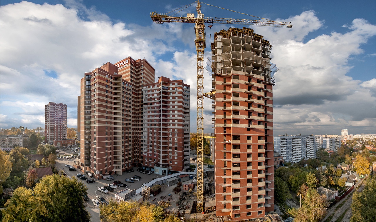 Право собственности на недвижимость теперь можно зарегистрировать через  госуслуги | Ассоциация «Совет муниципальных образований Брянской области»